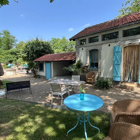 La Gare De L'art - Gaestehaus Im Ehemaligen Bahnhof