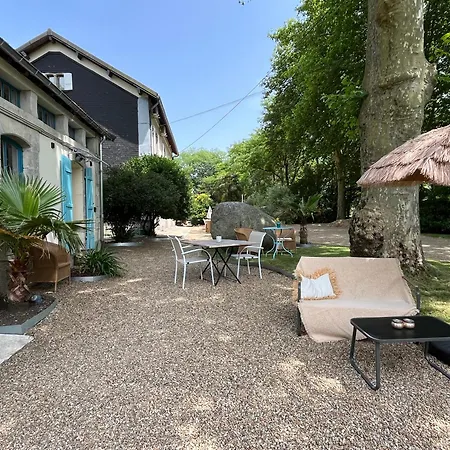 La Gare De L'art - Gaestehaus Im Ehemaligen Bahnhof Aparthotel
