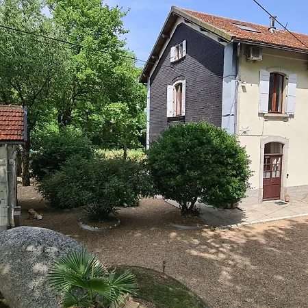 La Gare De L'art - Gaestehaus Im Ehemaligen Bahnhof